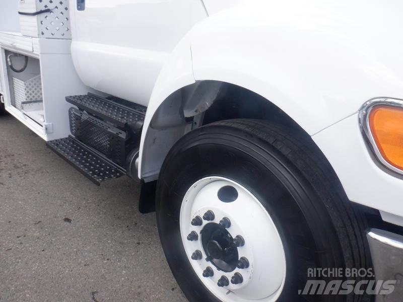 Ford F-750 مركبات الأغراض العامة