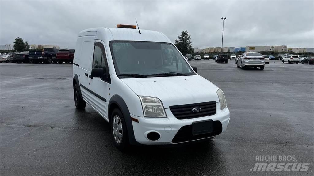 Ford Transit شاحنة مقفلة