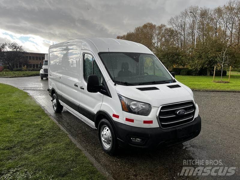 Ford Transit شاحنة مقفلة