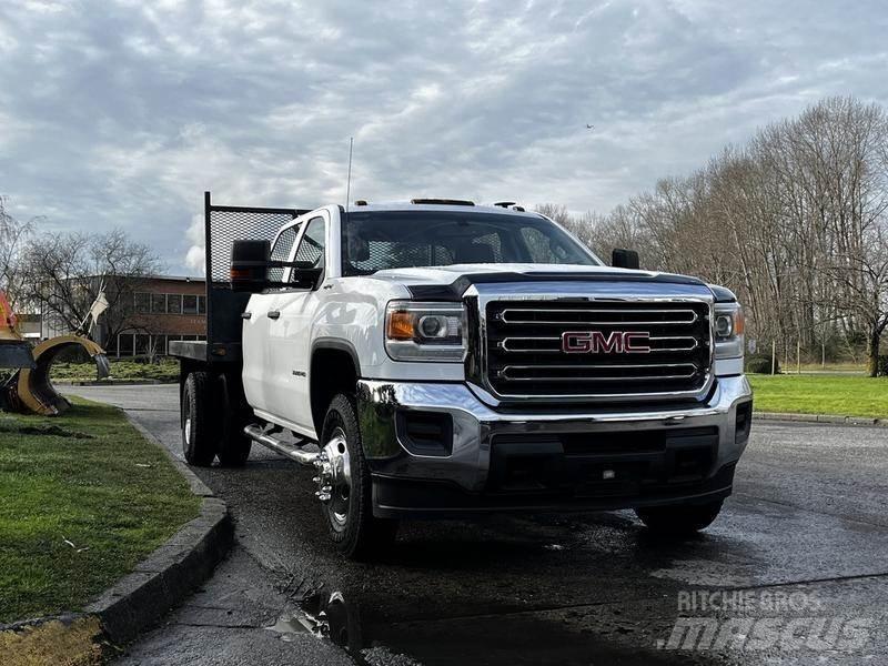 GMC Sierra 3500HD شاحنات مسطحة/مفصلية الجوانب