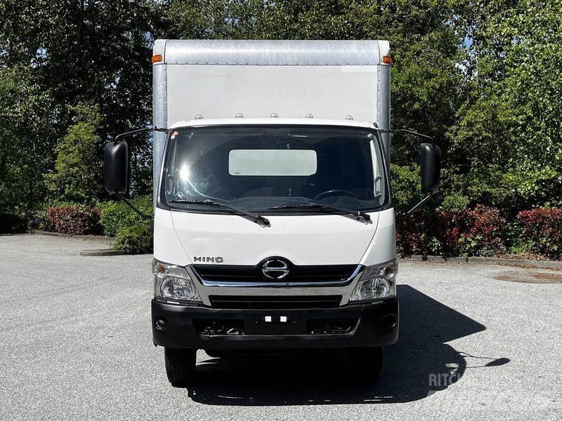 Hino 195 شاحنة مقفلة