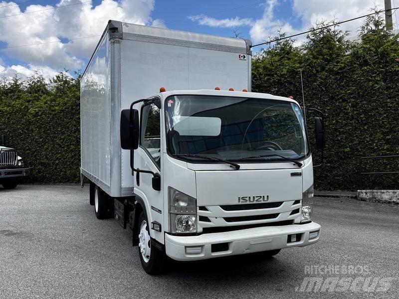 Isuzu NPR شاحنة مقفلة