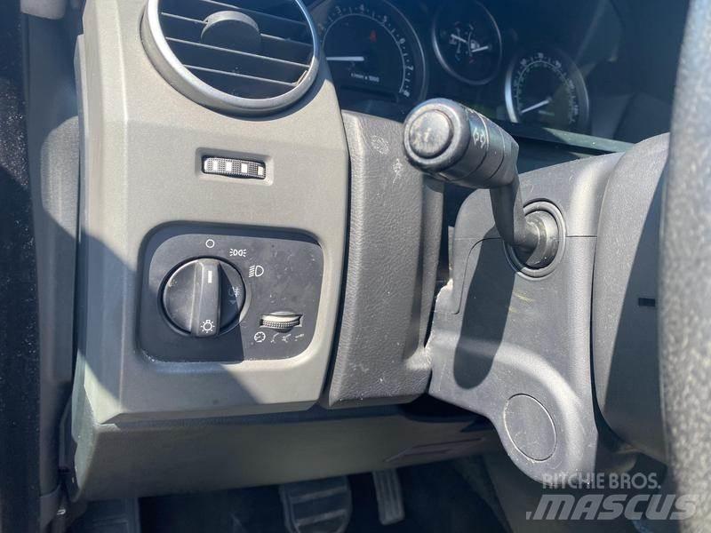 Land Rover LR3 سيارات