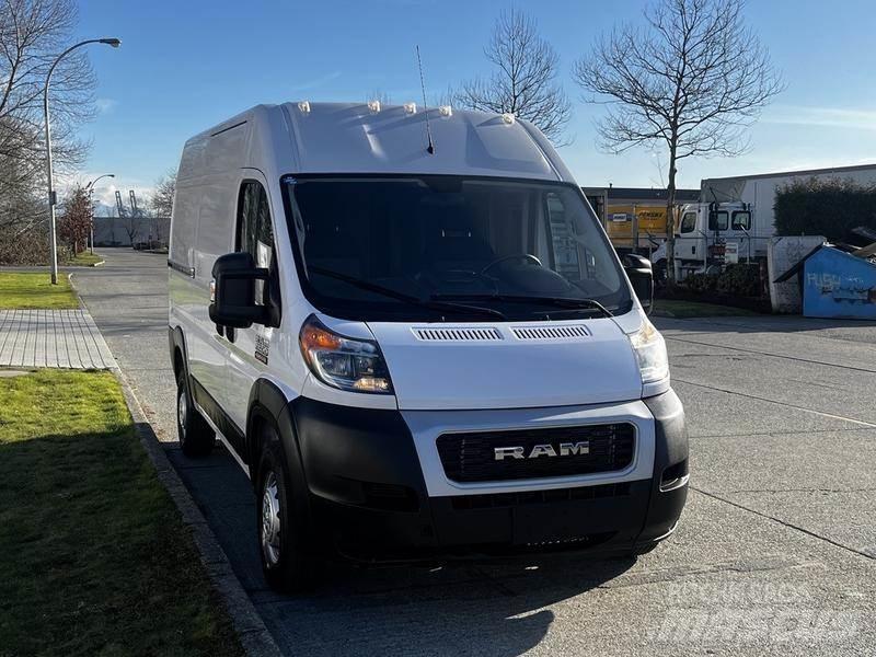 RAM Promaster شاحنة مقفلة