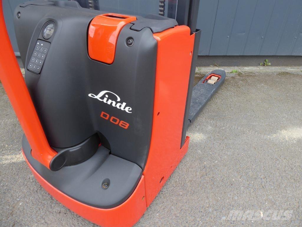 Linde D08 معدات التكديس الجوالة