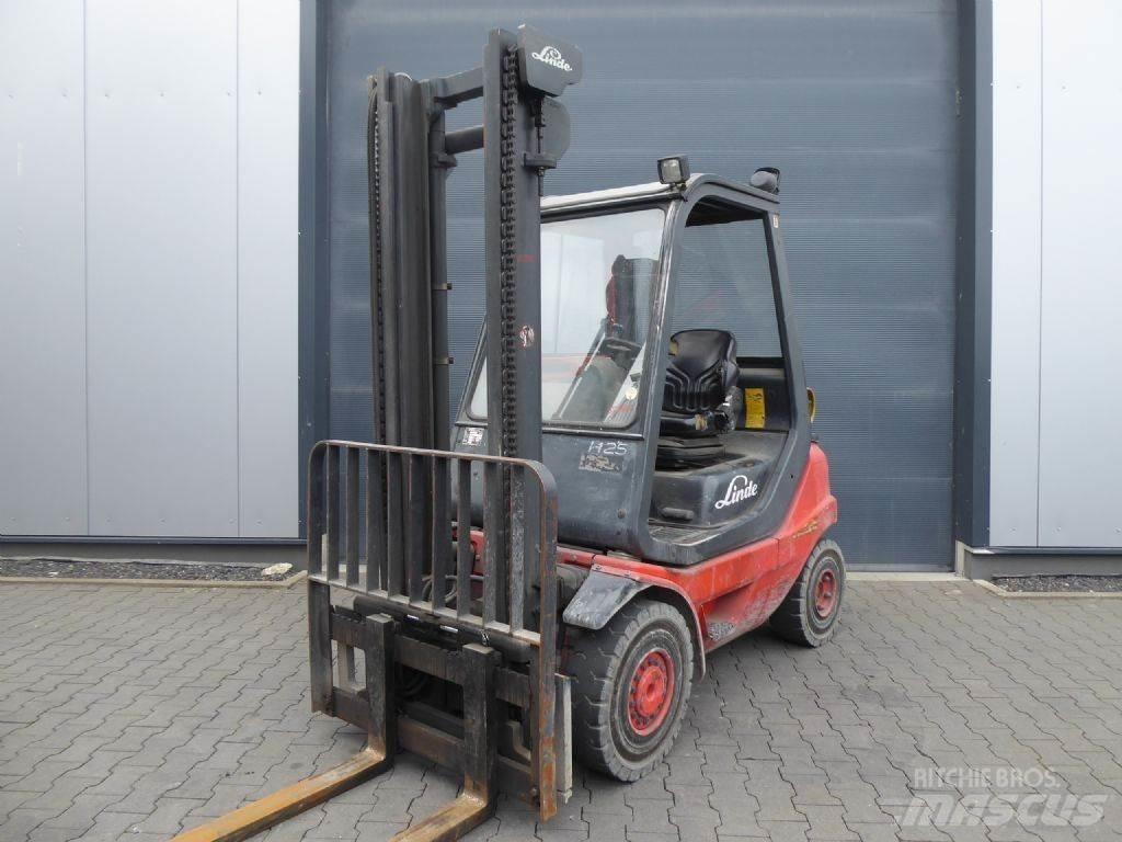 Linde H25T-03 شاحنات LPG