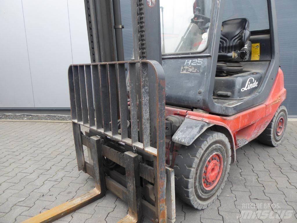 Linde H25T-03 شاحنات LPG