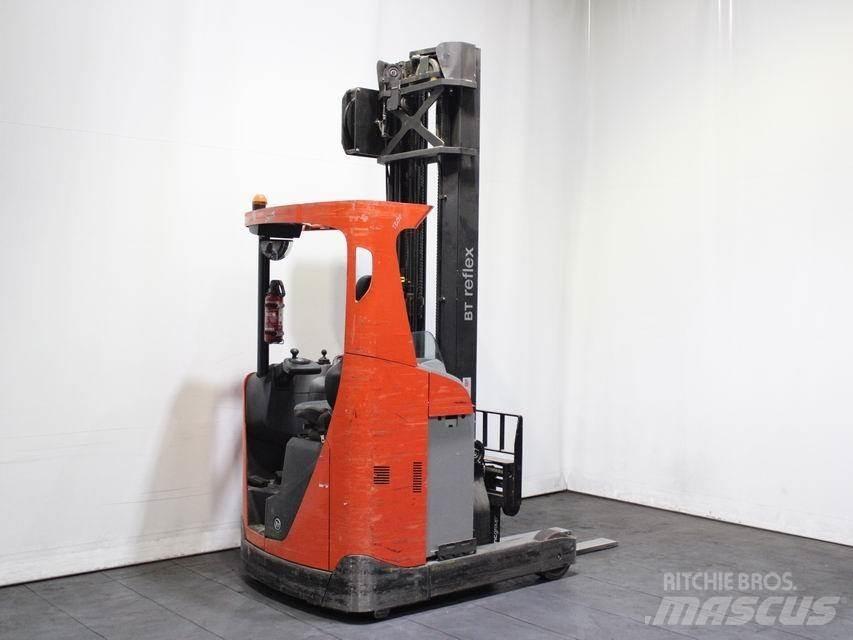 BT RRE 160 شاحنة مناولة