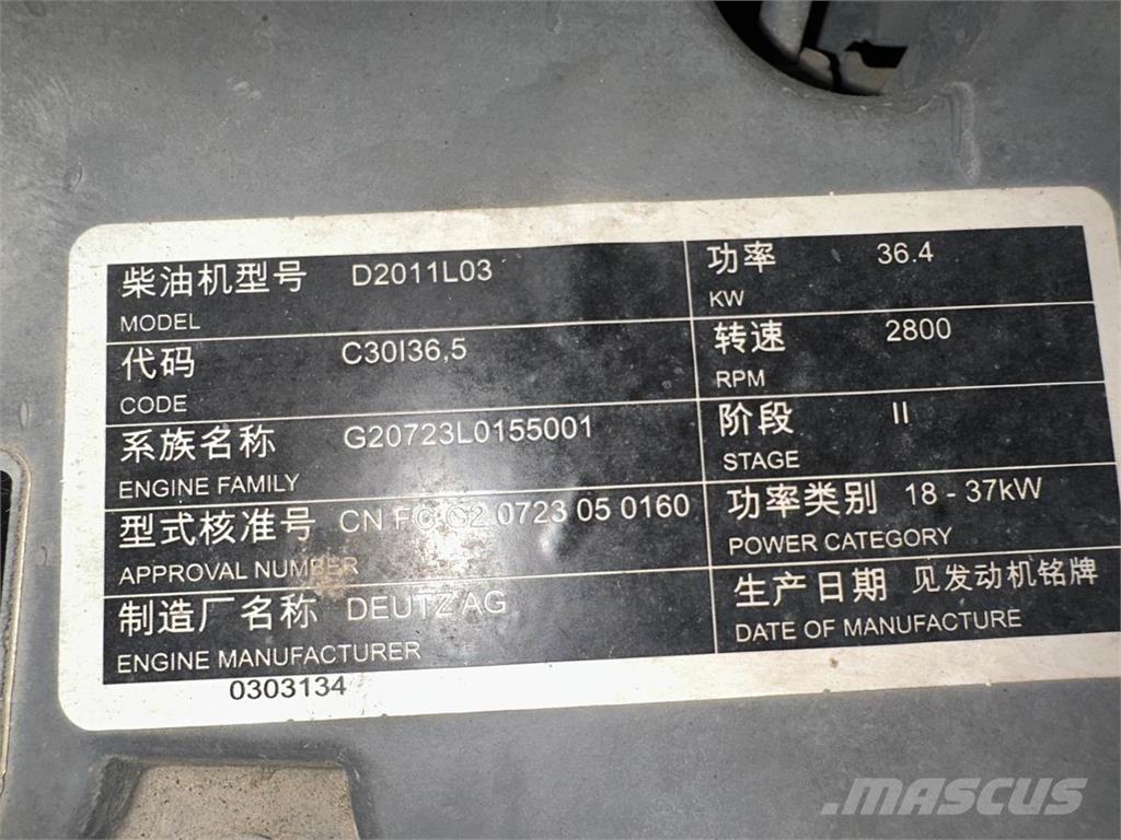 JLG 3394RT رافعات مقصية الشكل