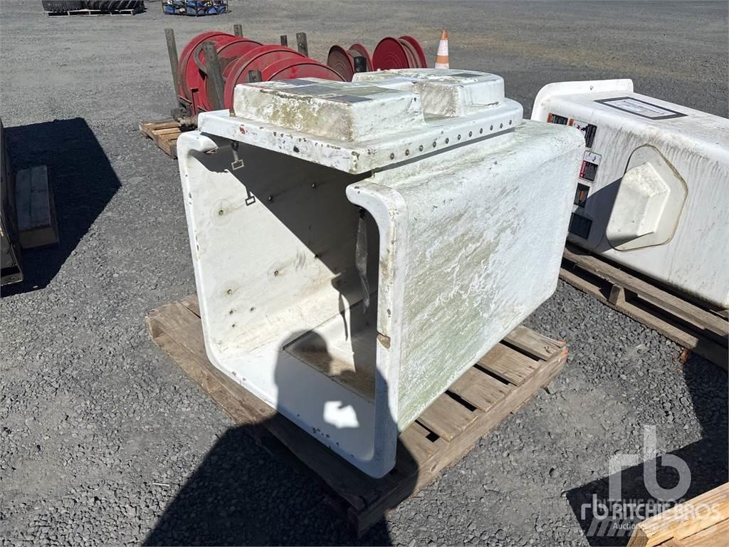 Altec Bucket مكونات أخرى