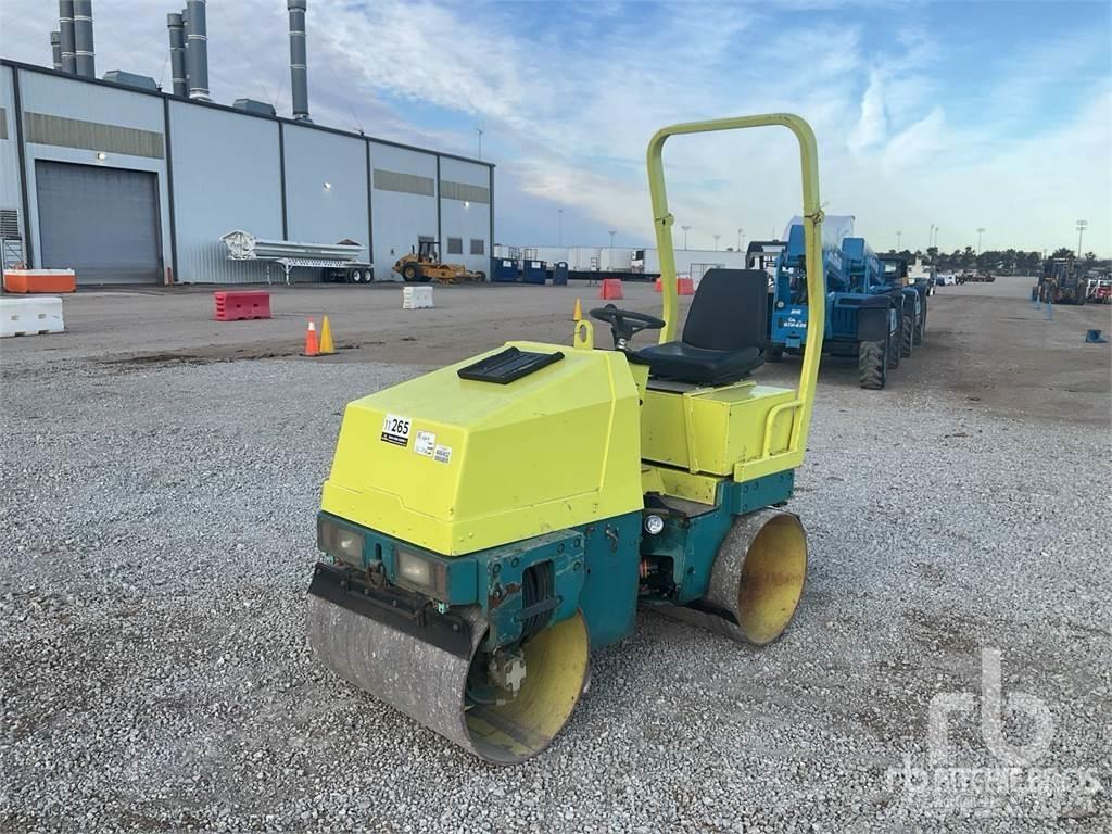 Ammann AV18E مداحل ثنائية الاسطوانة