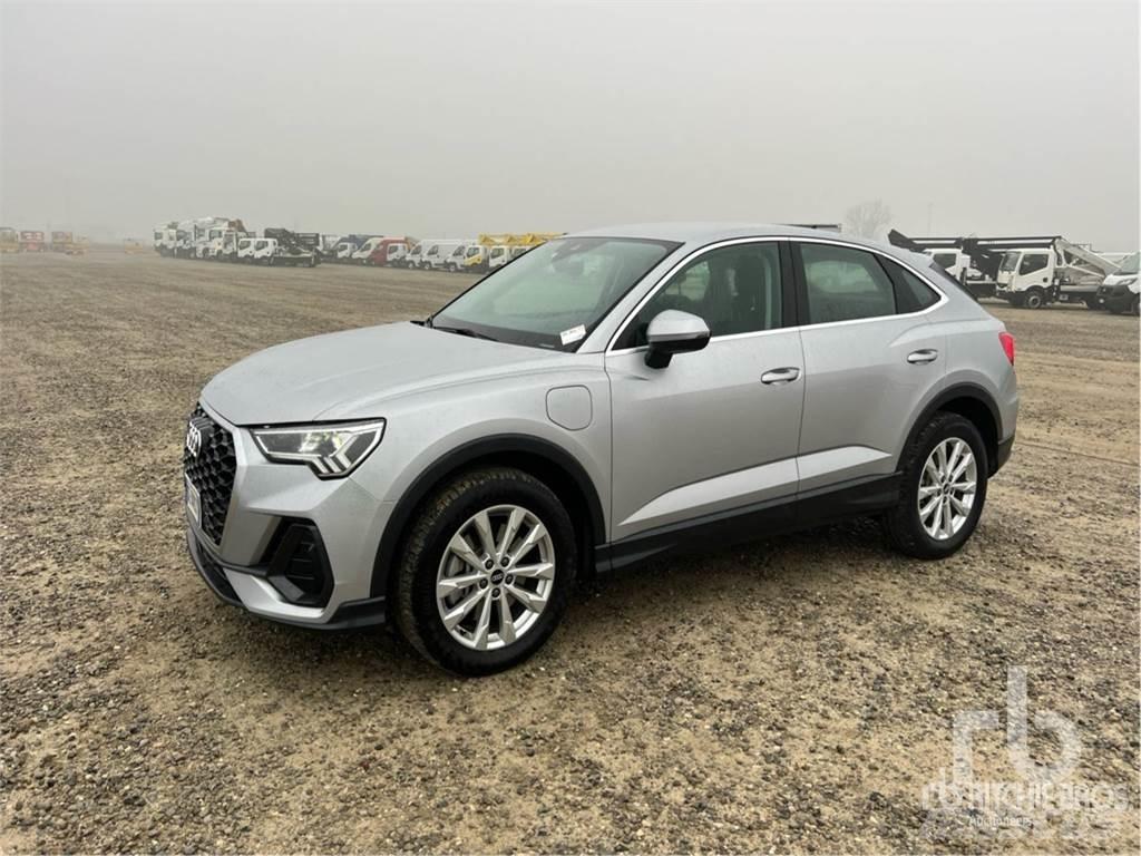 Audi Q3 شاحنات خفيفة/مفصلية الجوانب