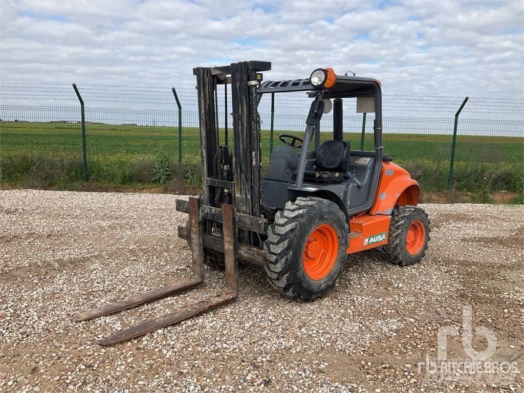 Ausa C250H شاحنات الطرق الوعرة