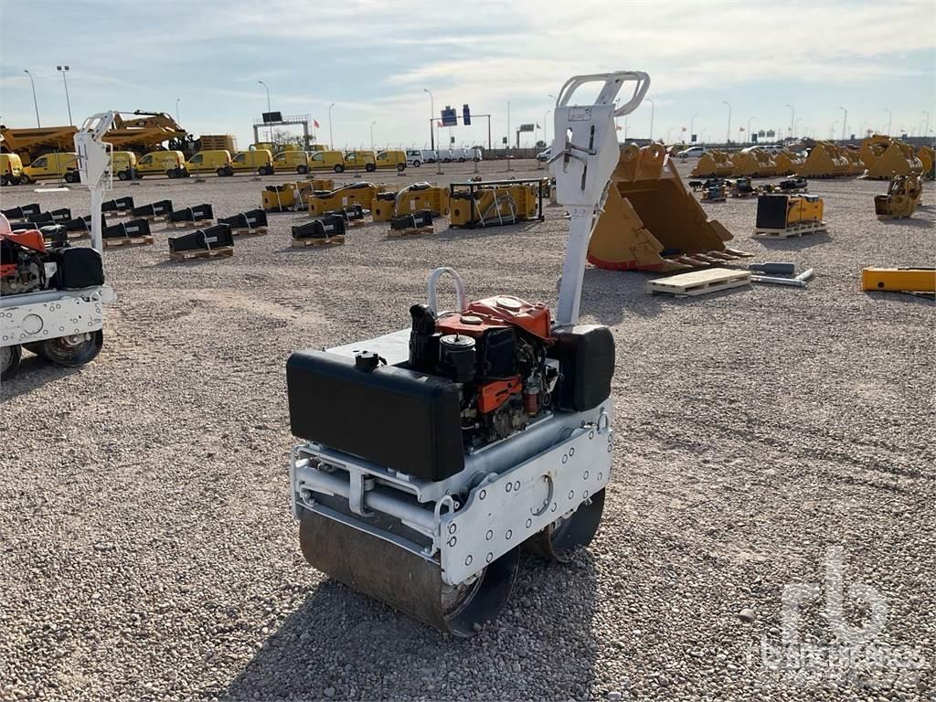 Bobcat BT750 مداحل متنوعة