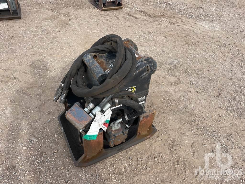 Bobcat PCF34 دكاكات أفقية