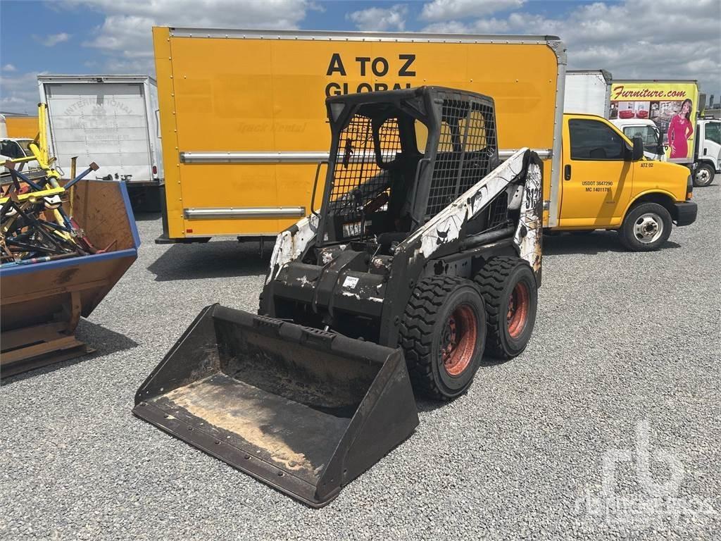Bobcat S130 لوادر انزلاقية التوجيه
