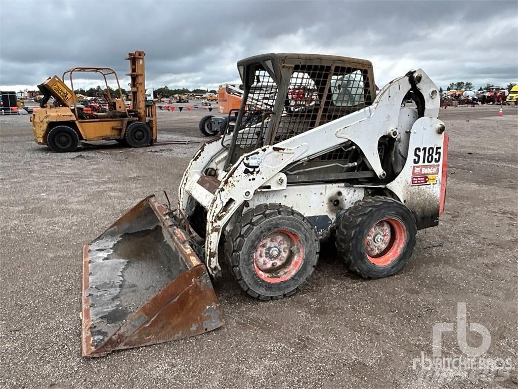 Bobcat S185 لوادر انزلاقية التوجيه