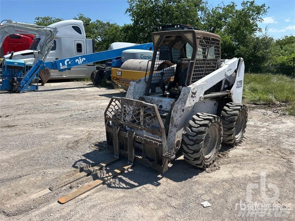 Bobcat S220 لوادر انزلاقية التوجيه