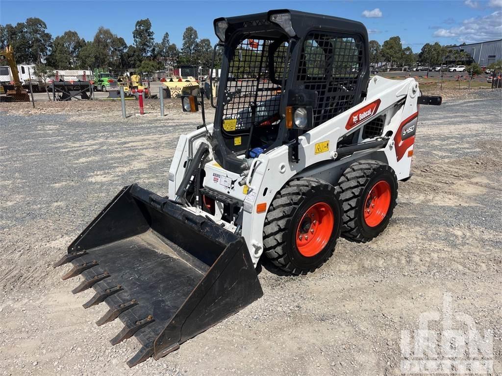 Bobcat S450 لوادر انزلاقية التوجيه