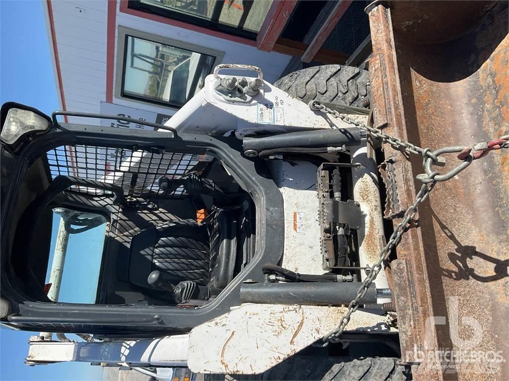 Bobcat S530 لوادر انزلاقية التوجيه