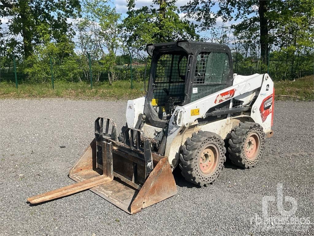 Bobcat S550 لوادر انزلاقية التوجيه