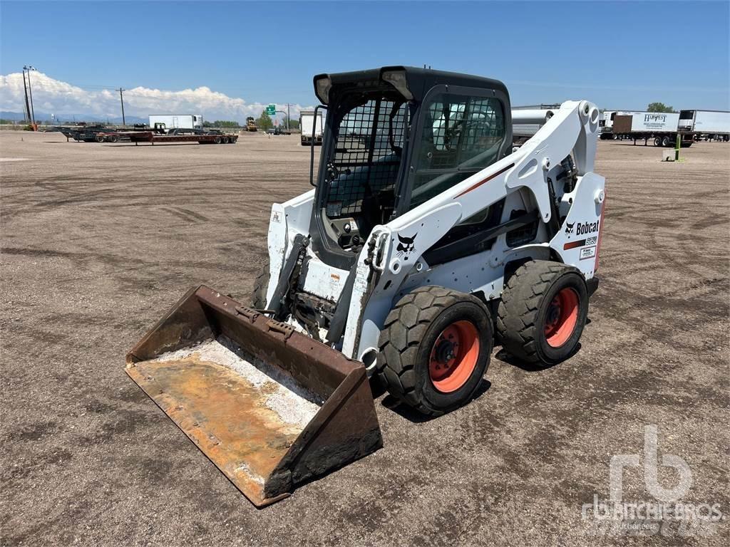Bobcat S650 لوادر انزلاقية التوجيه