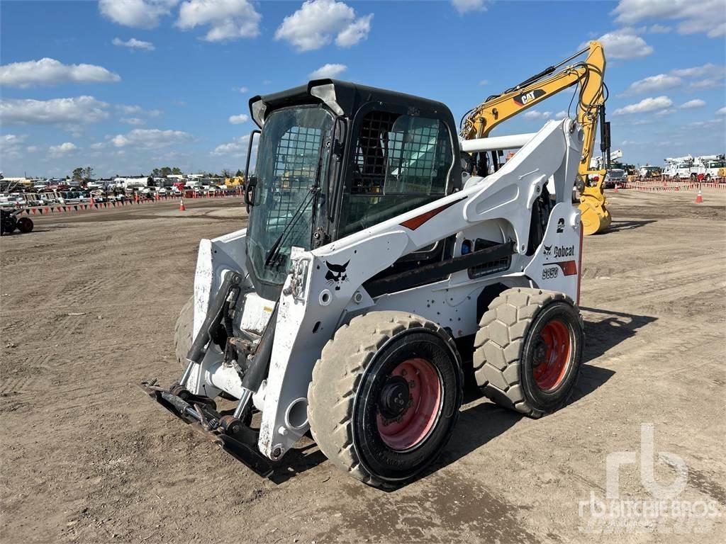 Bobcat S850 لوادر انزلاقية التوجيه