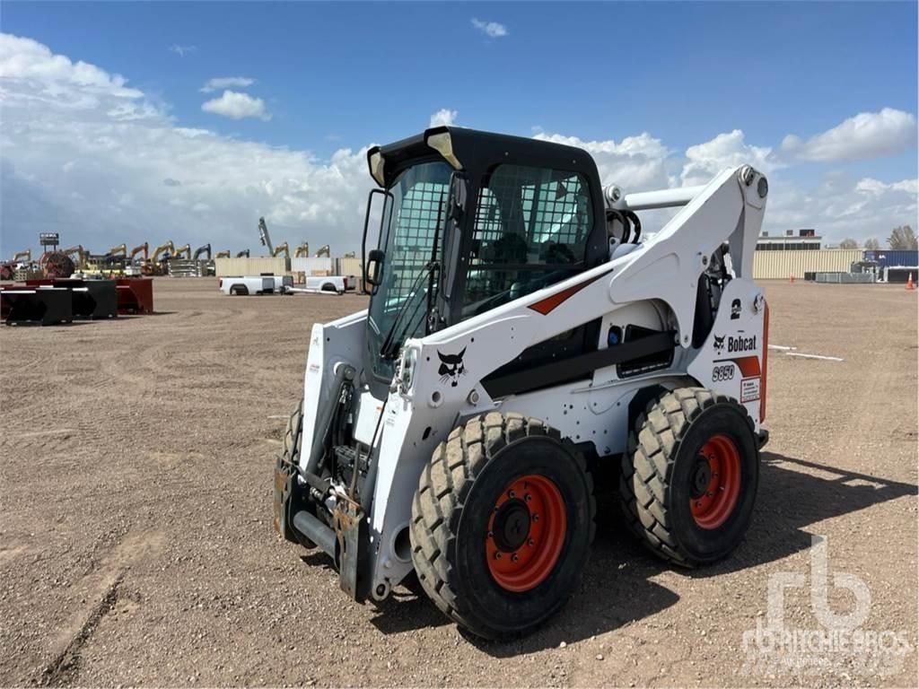 Bobcat S850 لوادر انزلاقية التوجيه
