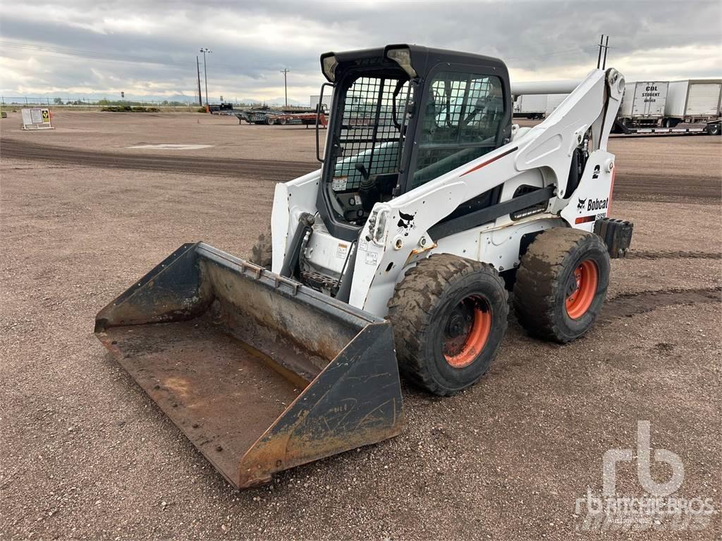 Bobcat S850 لوادر انزلاقية التوجيه