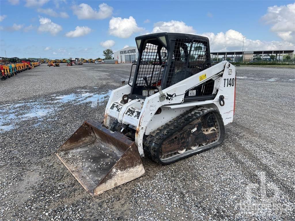 Bobcat T140 لوادر انزلاقية التوجيه