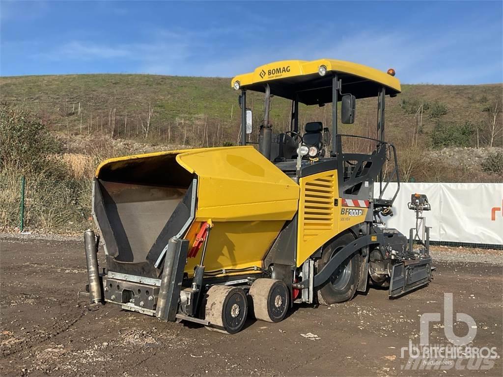 Bomag BF300P معدات السفلتة