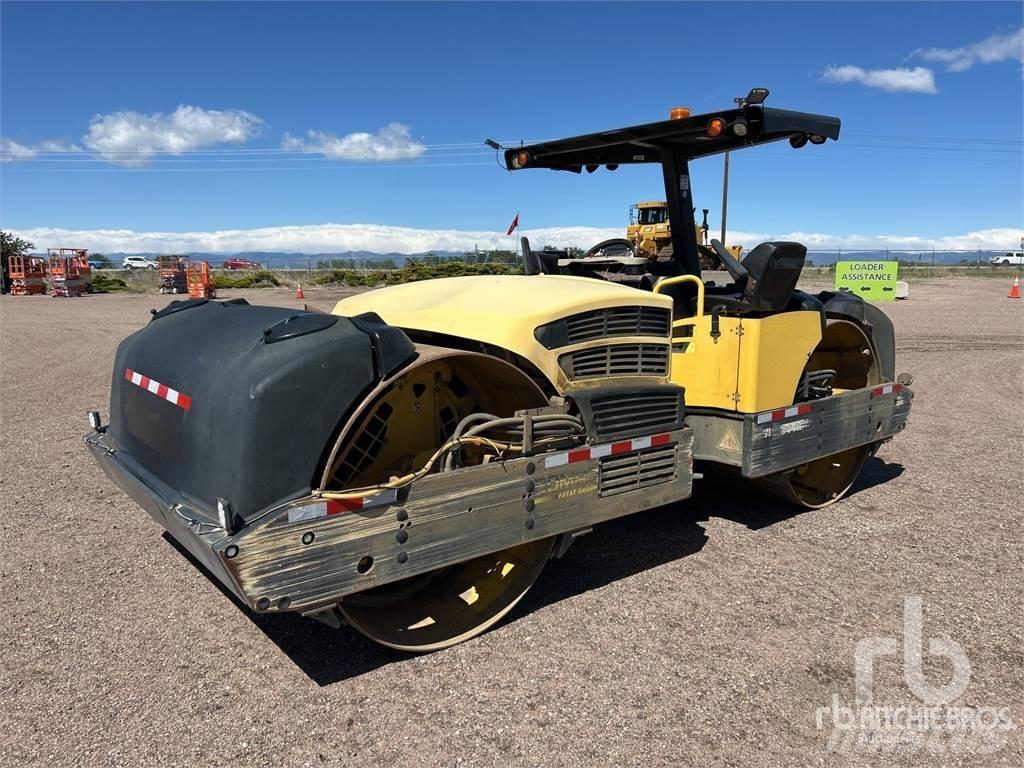 Bomag BW-284AD مداحل ثنائية الاسطوانة