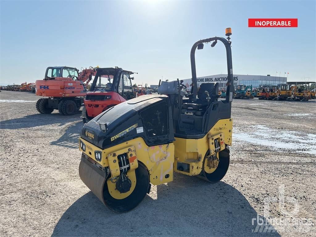 Bomag BW100AD-5 مداحل ثنائية الاسطوانة