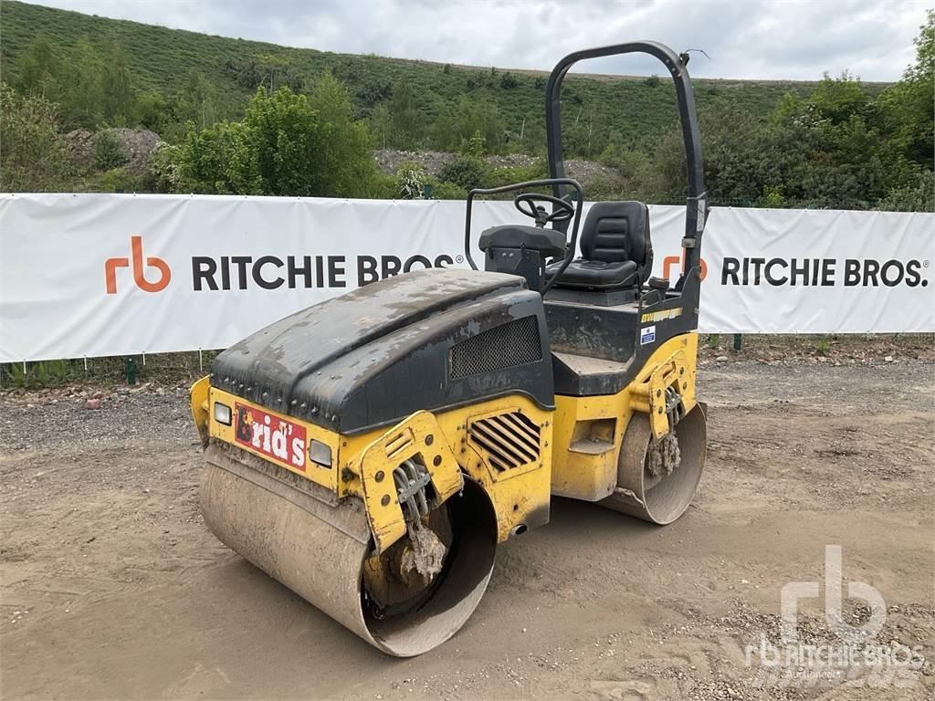 Bomag BW120AD-4 مداحل ثنائية الاسطوانة