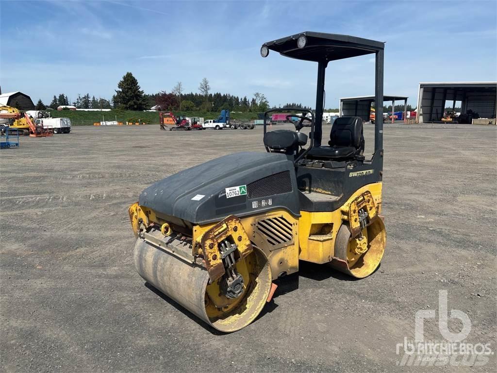 Bomag BW120AD-4 مداحل ثنائية الاسطوانة