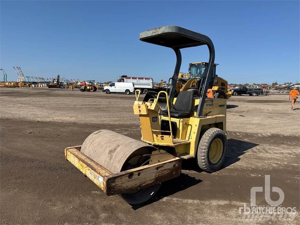 Bomag BW124D ضاغطات التربة