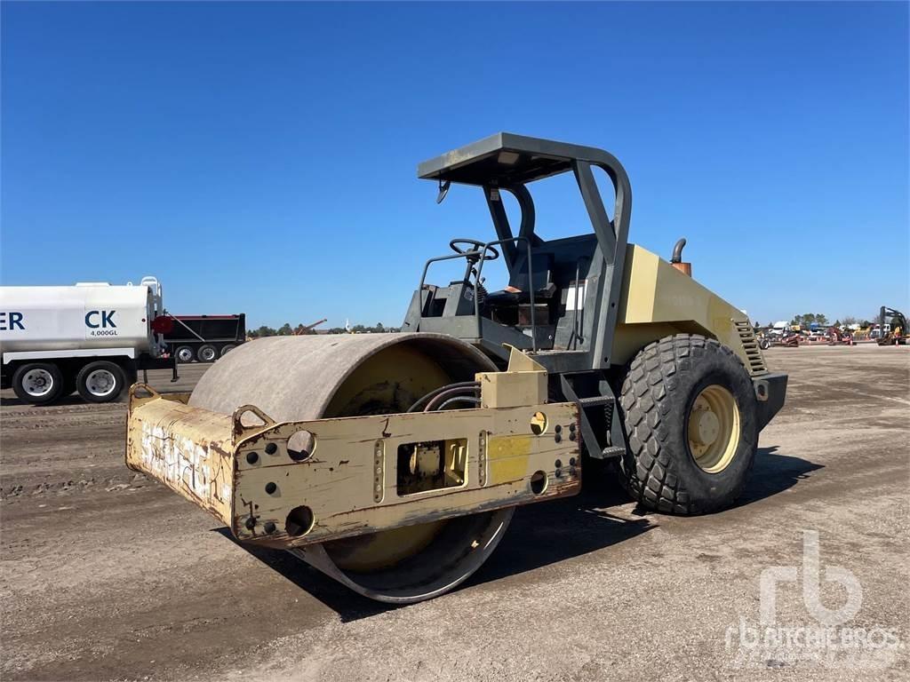 Bomag BW213D3 ضاغطات التربة