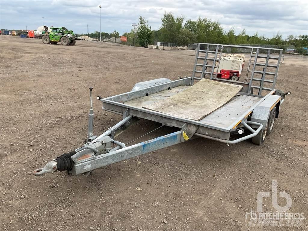  BRADLEY 2.8 m لوادر منخفضة