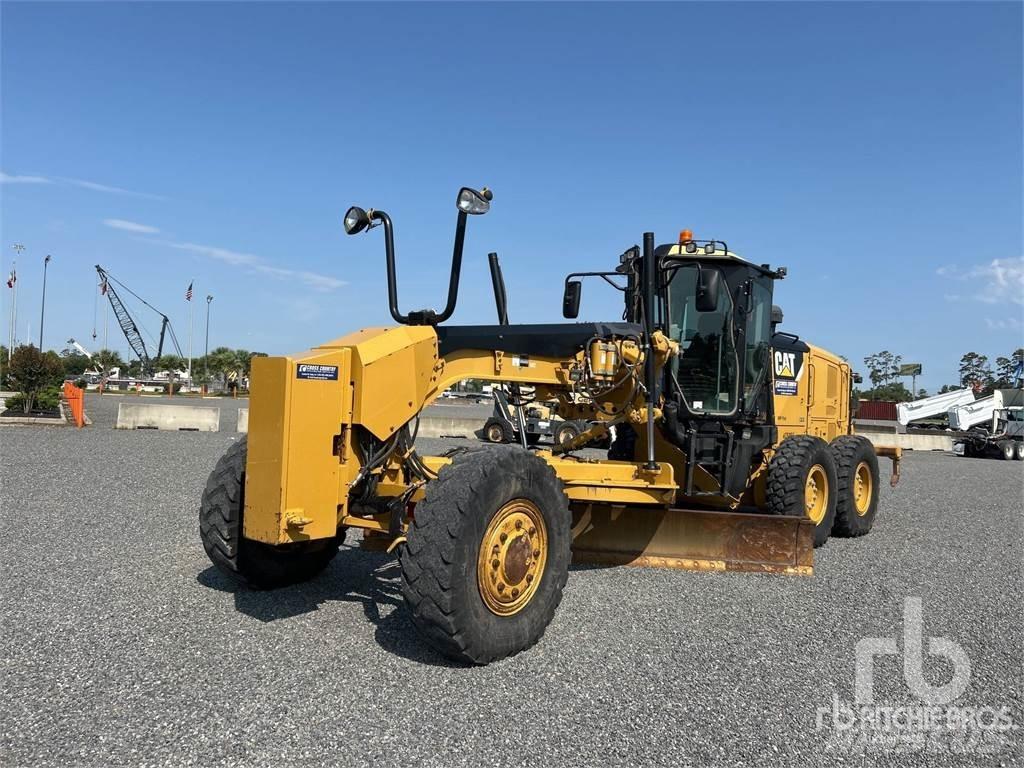 CAT 140M2 AWD معدات تمهيد الطرق