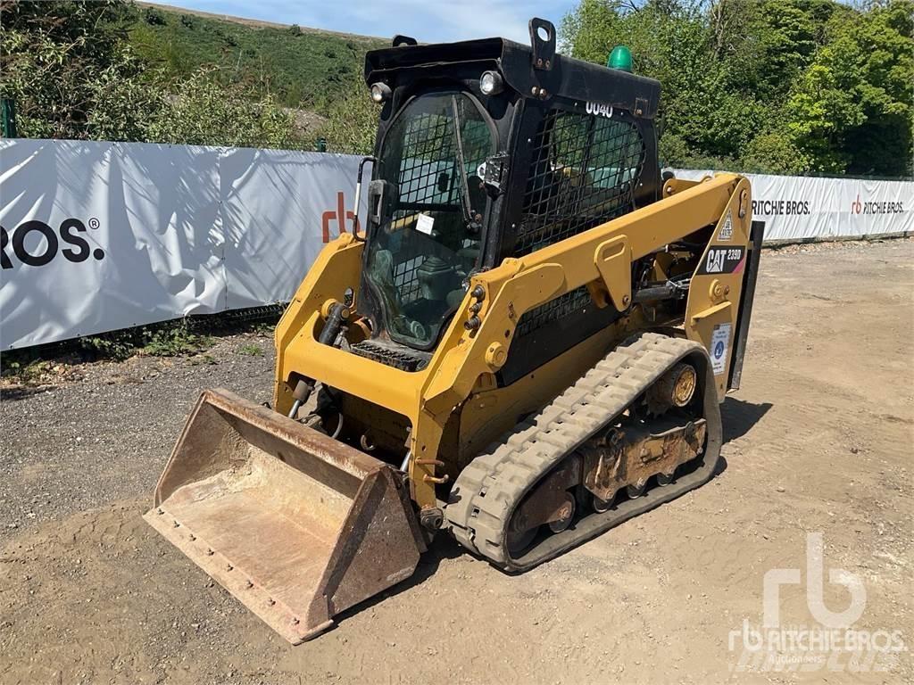 CAT 239D لوادر انزلاقية التوجيه