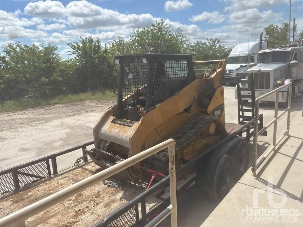 CAT 259B3 لوادر انزلاقية التوجيه