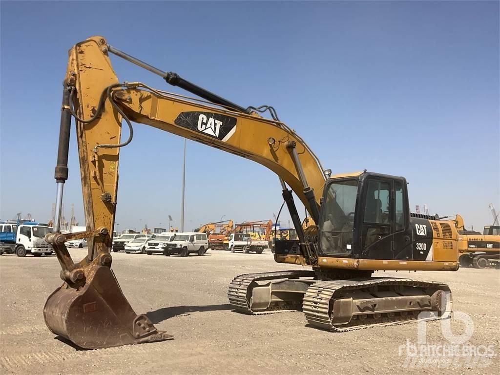 CAT 320 D حفارات زحافة