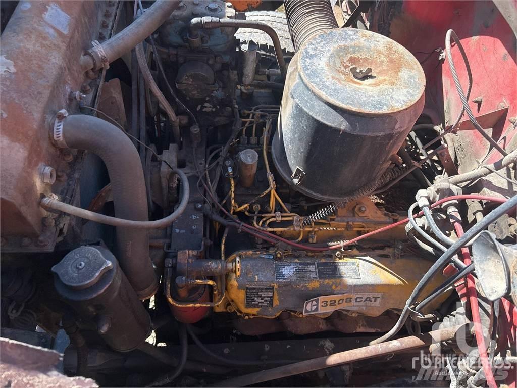 CAT 3208 محركات