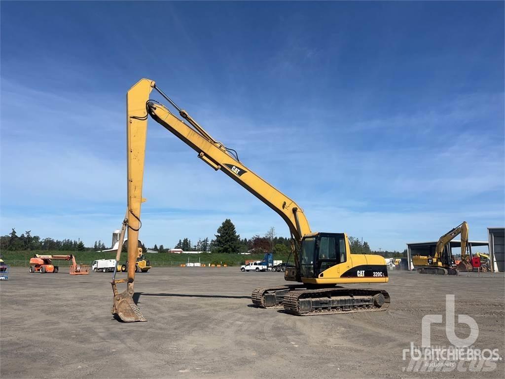 CAT 320C L حفارات زحافة