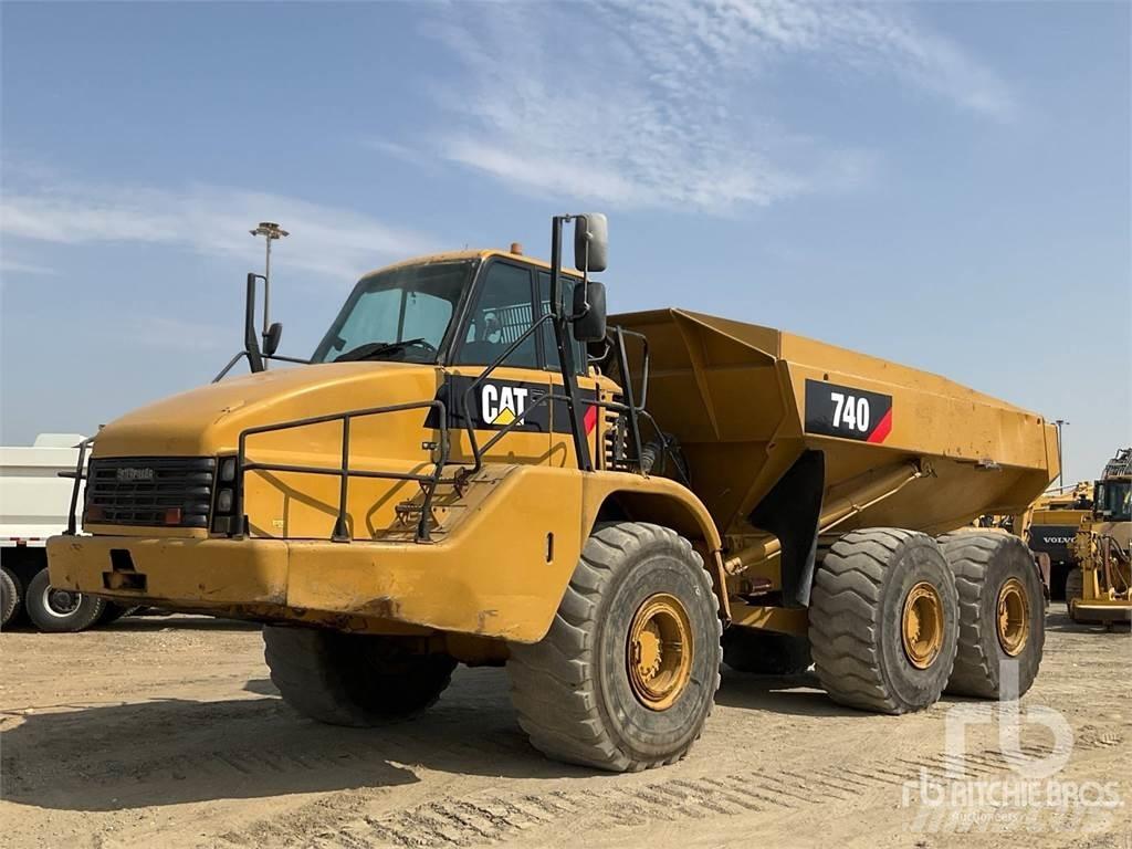 CAT 740 ساحبات مفصلية