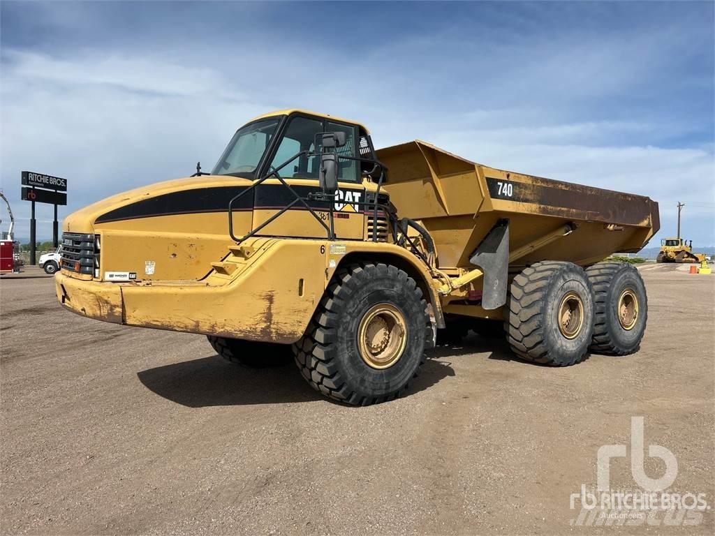 CAT 740 ساحبات مفصلية