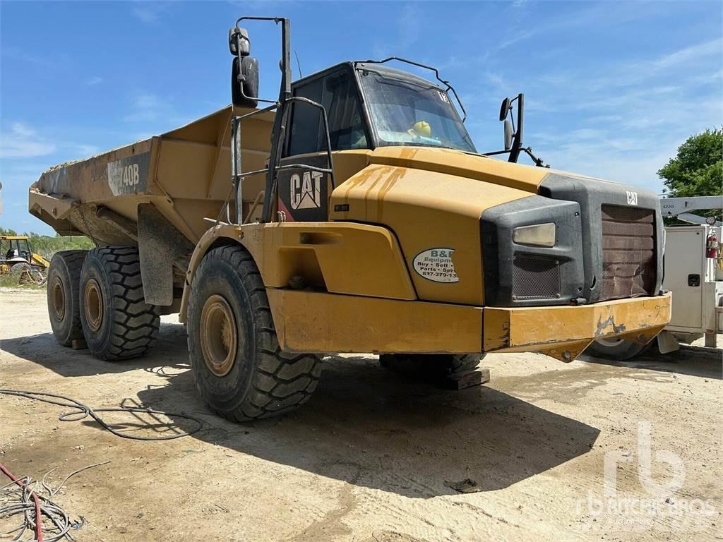 CAT 740B ساحبات مفصلية