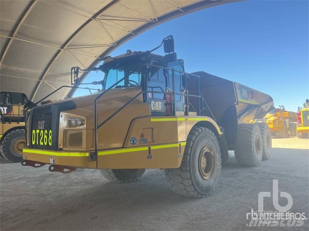 CAT 745 ساحبات مفصلية