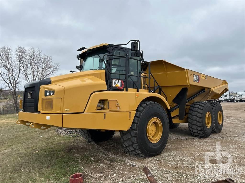 CAT 745 ساحبات مفصلية