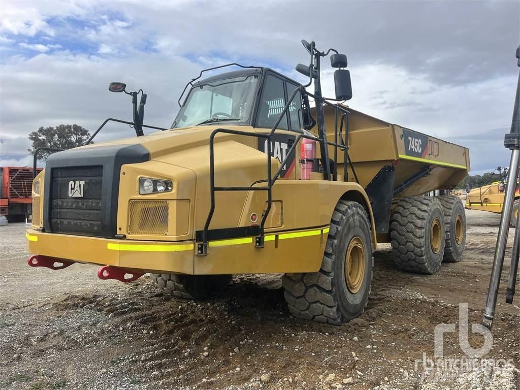 CAT 745C ساحبات مفصلية